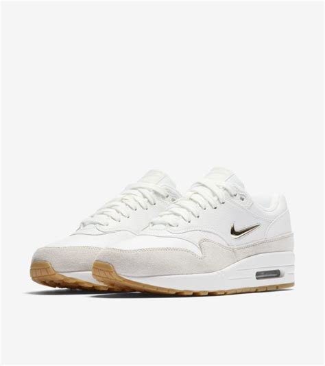 nike air max 1 dames grijs wit|Nike Air Max sneaker.